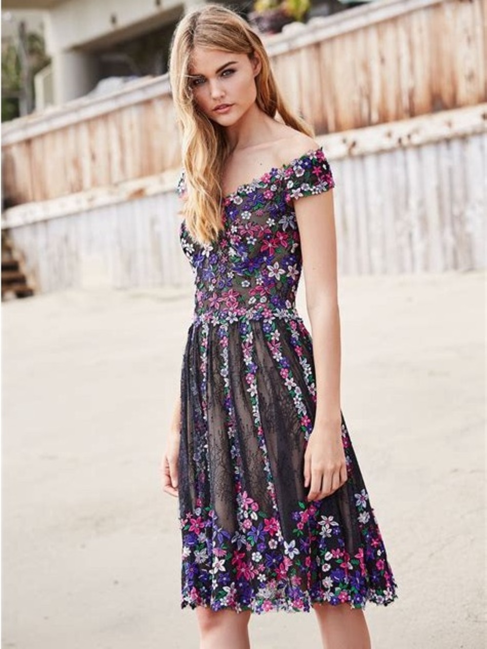 Tadashi Shoji Black One-Shoulder Floral Embroidered Cocktail Dress